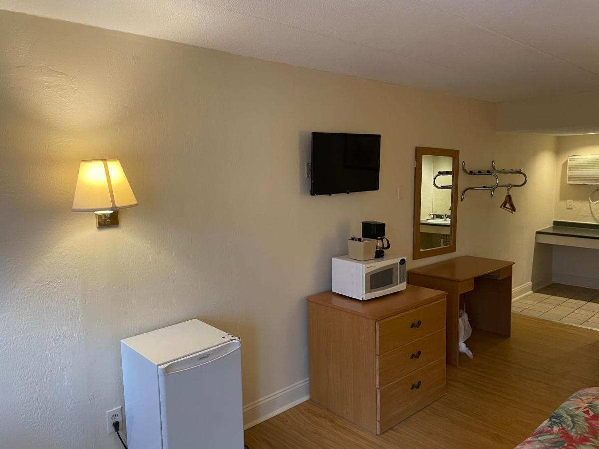 פלורנס Wildwood Inn מראה חיצוני תמונה