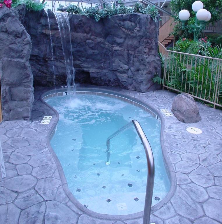 פלורנס Wildwood Inn מראה חיצוני תמונה