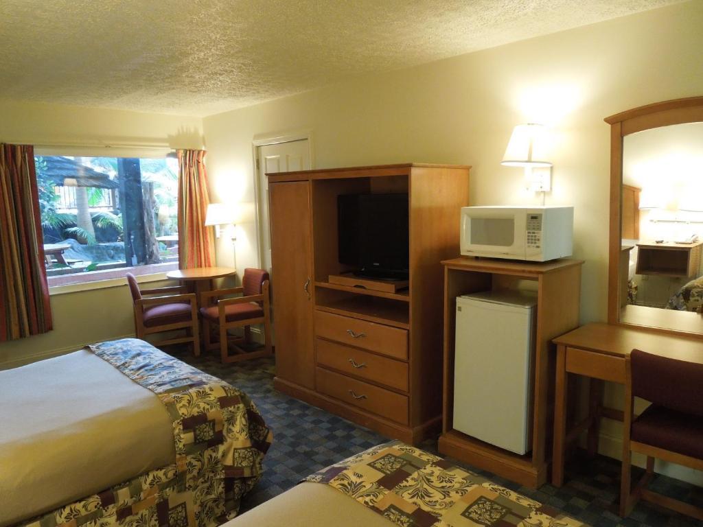 פלורנס Wildwood Inn מראה חיצוני תמונה
