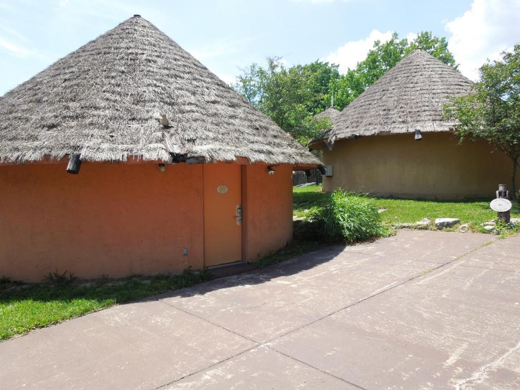 פלורנס Wildwood Inn מראה חיצוני תמונה